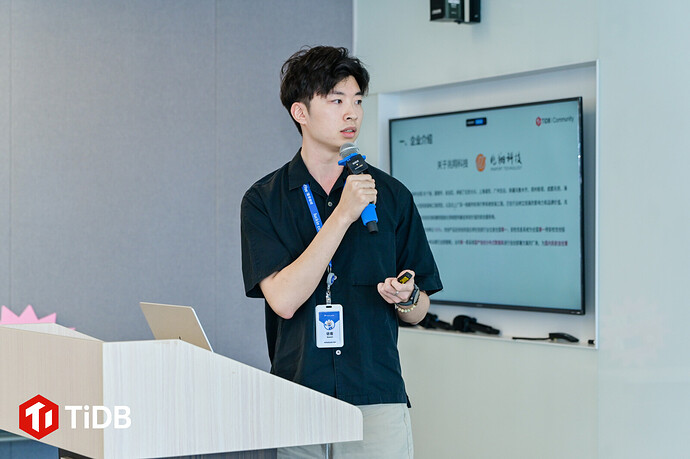 厦门兆翔智能科技-杨镕恺